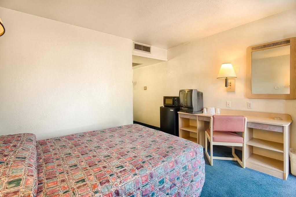 Motel 6-Elko, Nv Bagian luar foto